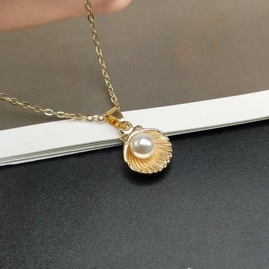 Trendy Summer Shell Imitation Pearl Pendant Necklace for Women