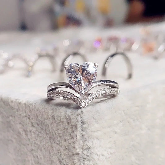 Delicate Silver Color White Zircon Stones Heart Rings for Women