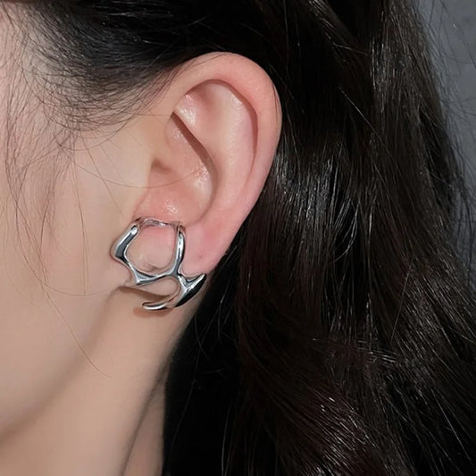 Y2K Irregular Liquid Earrings – Silver Geometric Clip for Trendsetters