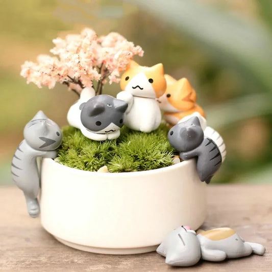 Charming Lucky Cat Miniatures – Perfect for Home &amp; Garden Decor