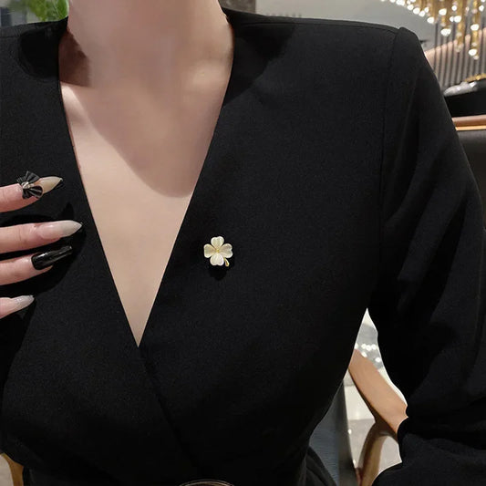 Elegant Flower Bow Brooch Set – Perfect Accessories for Every Outfit